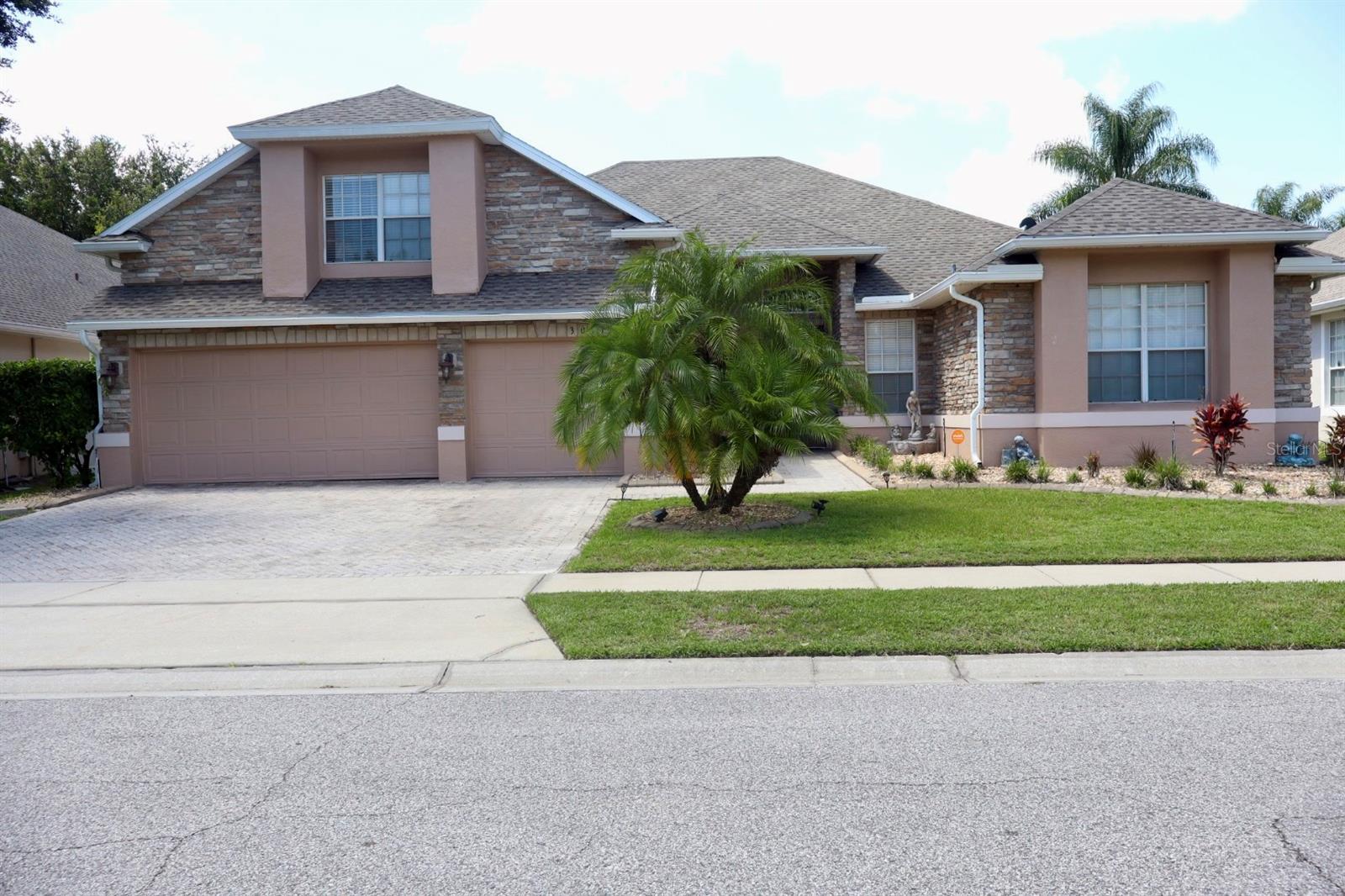 Single Family Residence em ORLANDO, FL - Daniel Dourado