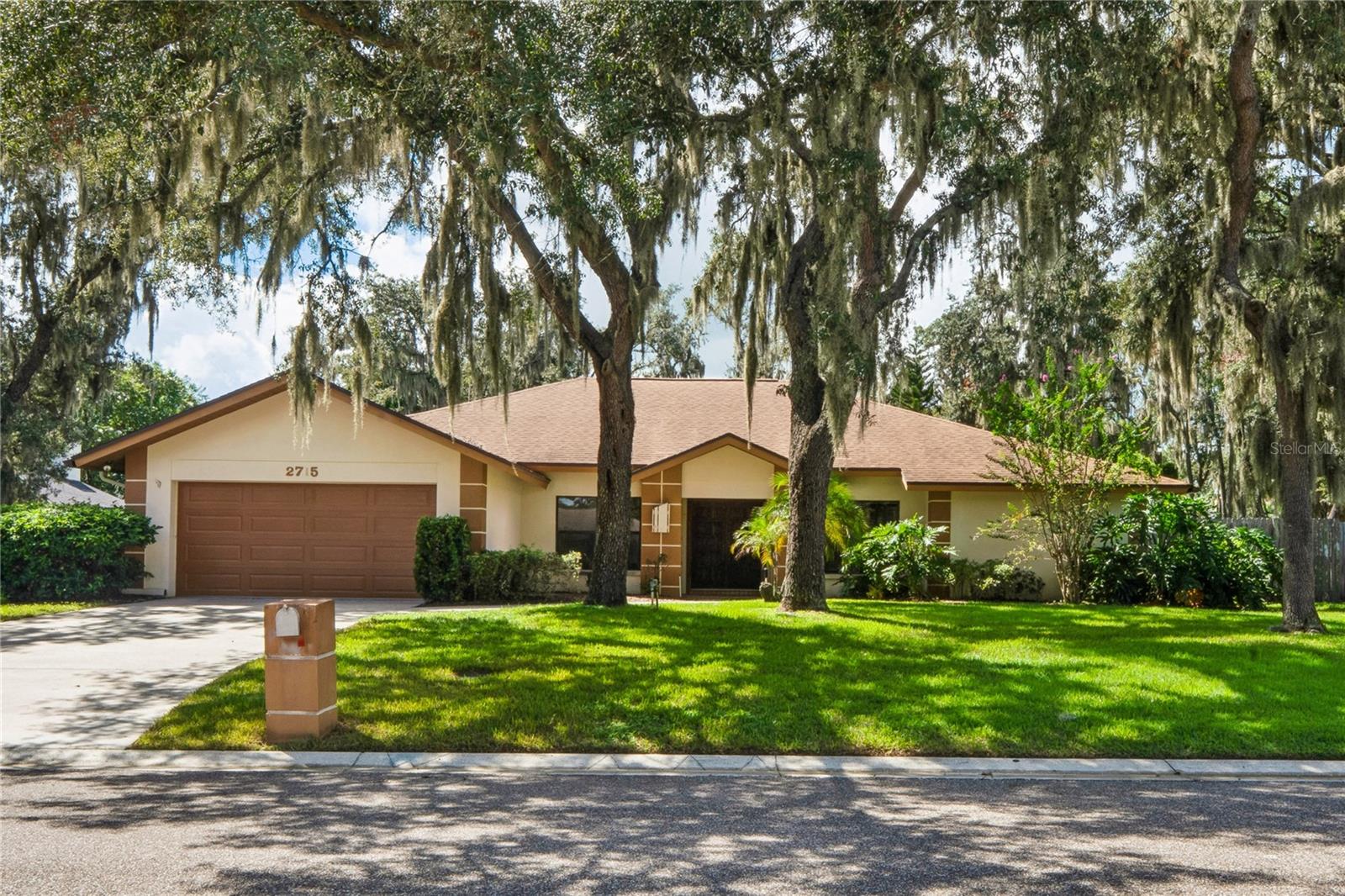 Single Family Residence em PLANT CITY, FL - Daniel Dourado