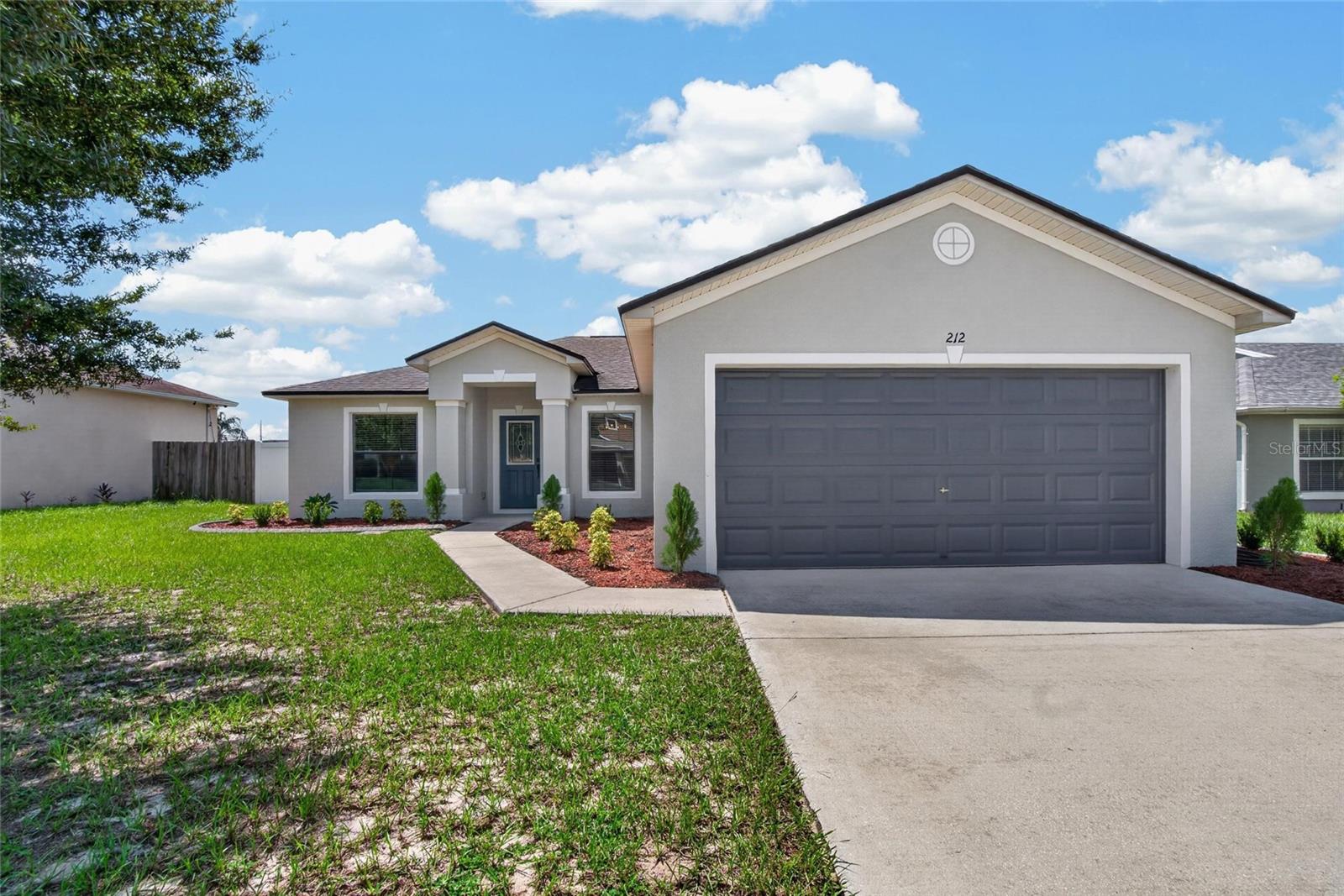 Single Family Residence in WINTER HAVEN, FL - Daniel Dourado