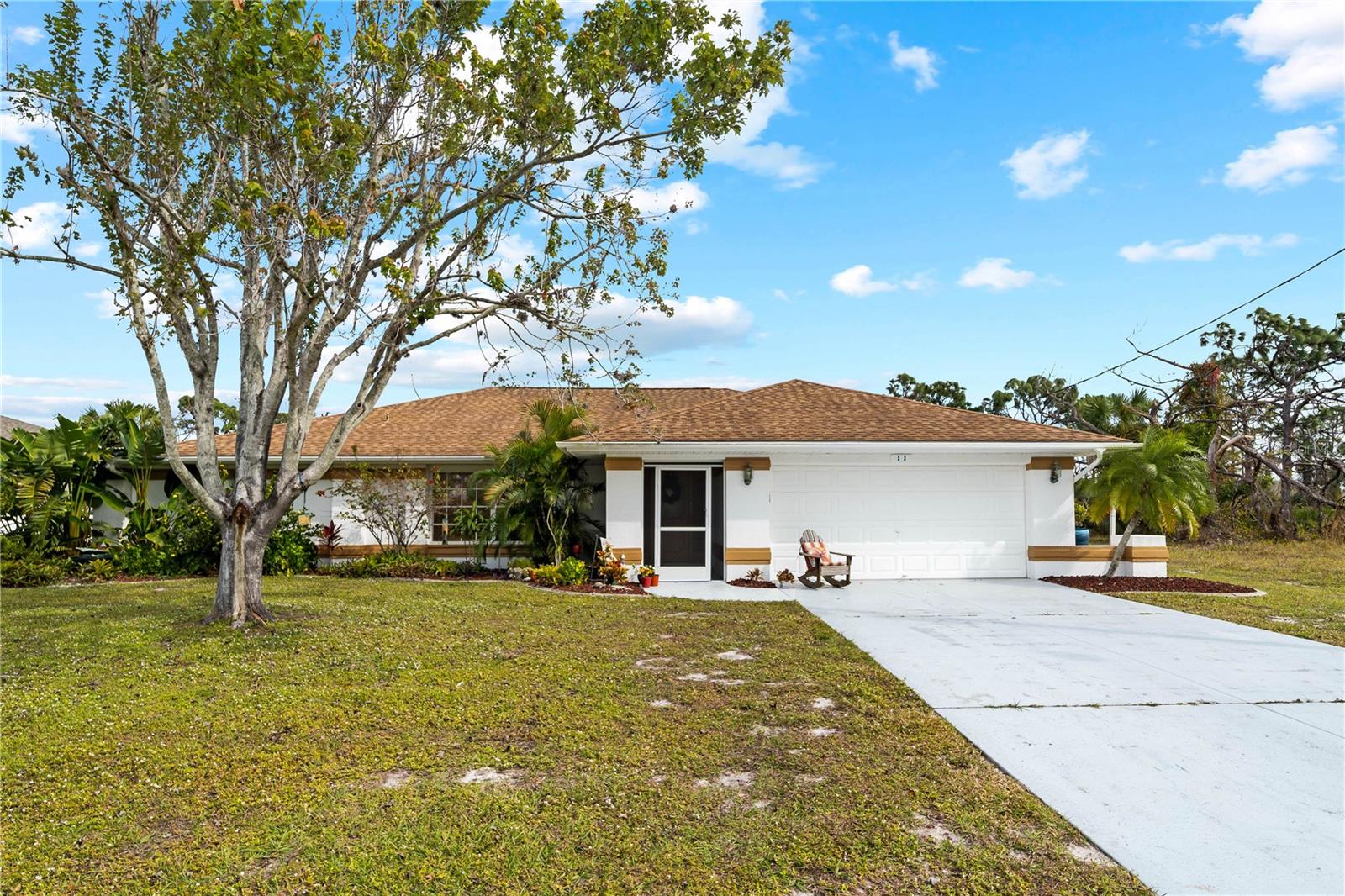 Single Family Residence em ROTONDA WEST, FL - Daniel Dourado