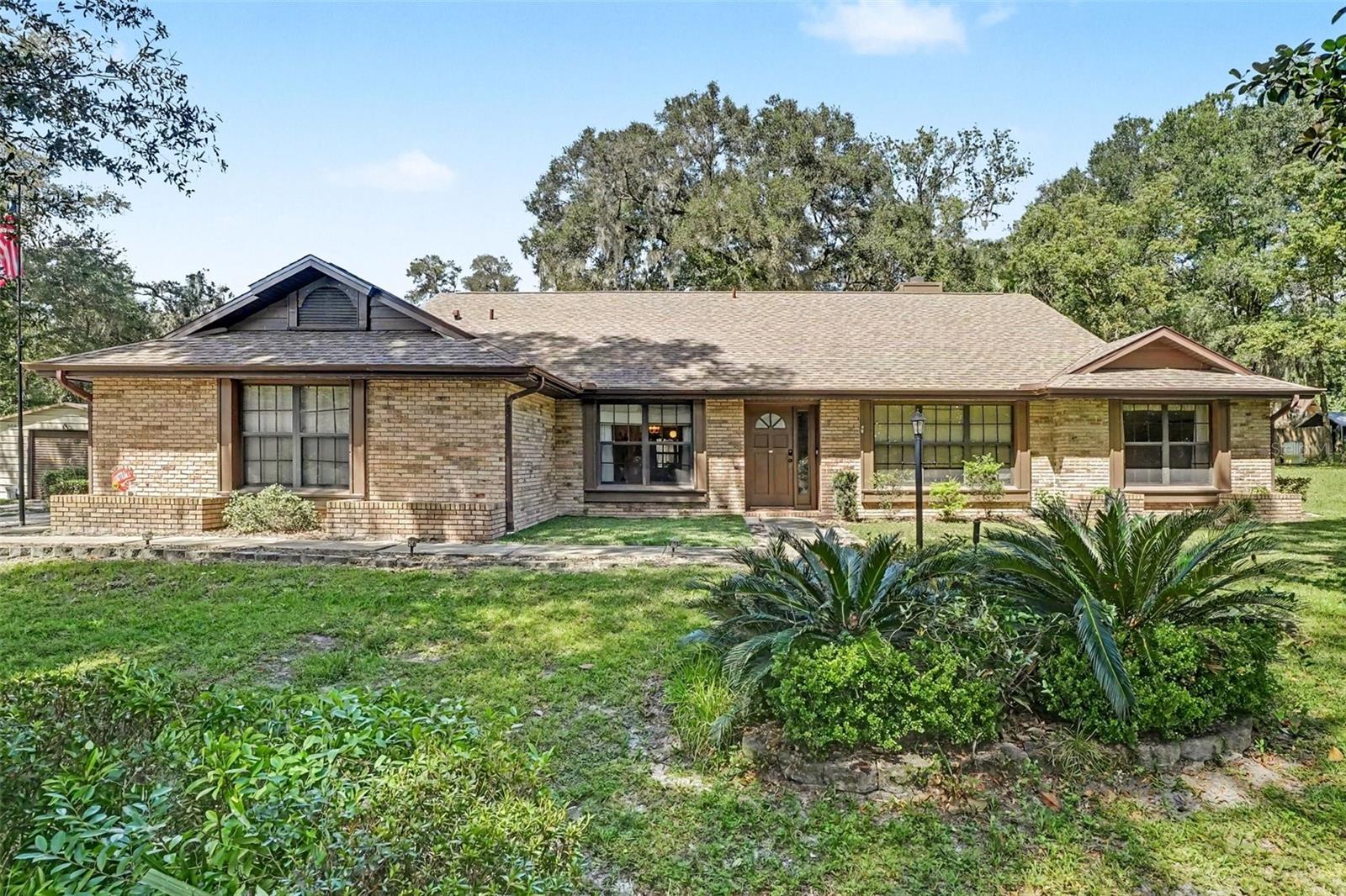 Single Family Residence in ORANGE CITY, FL - Daniel Dourado