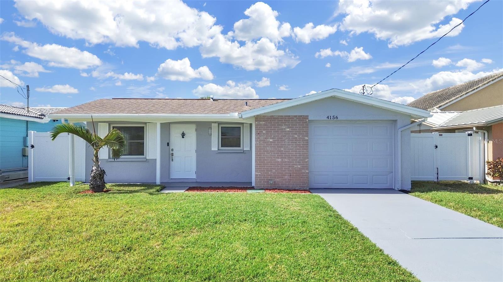 Single Family Residence in NEW PORT RICHEY, FL - Daniel Dourado