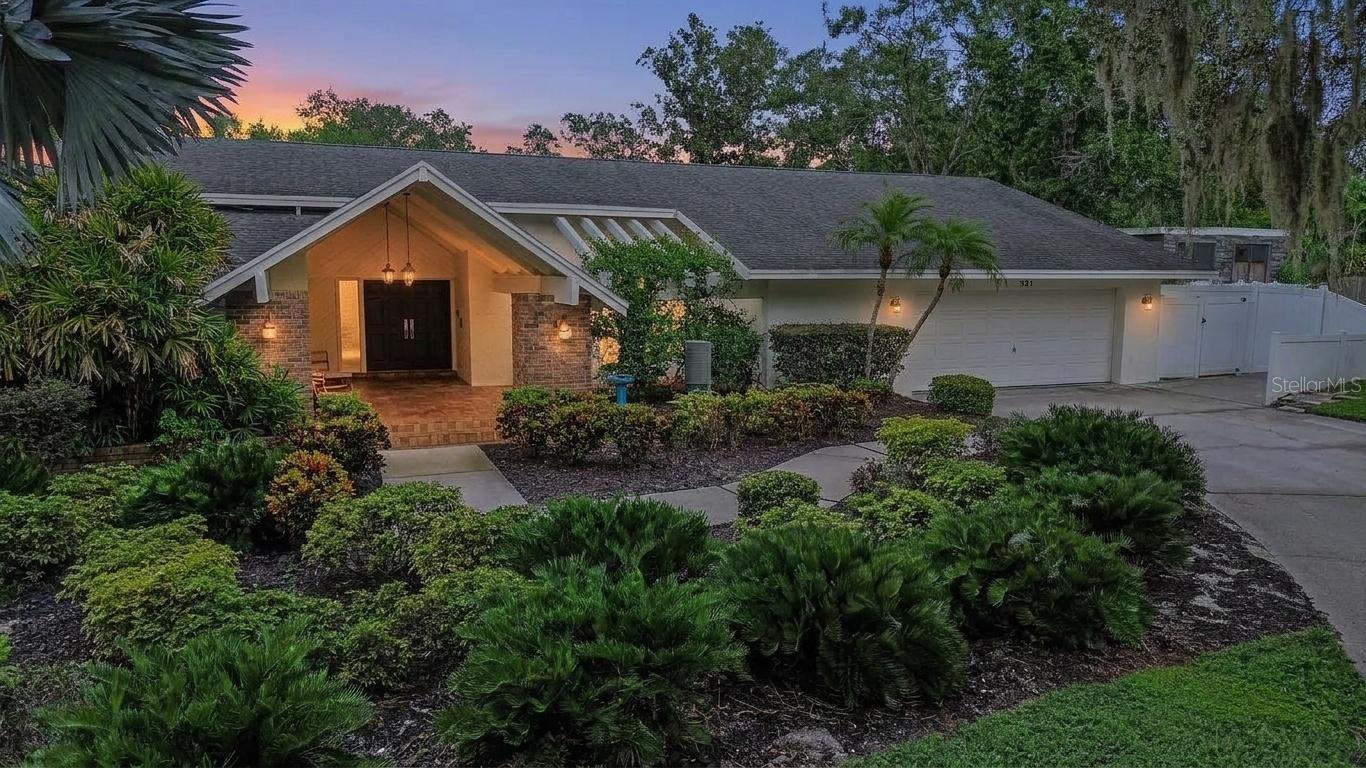 Single Family Residence em CLEARWATER, FL - Daniel Dourado