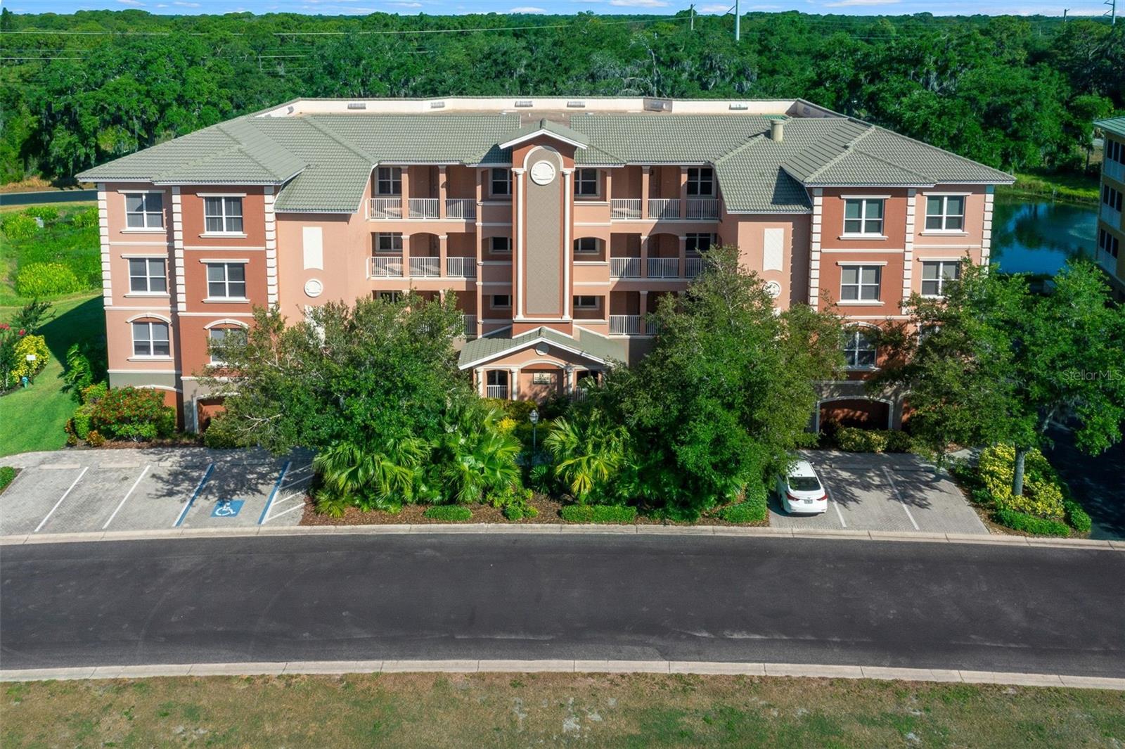 Condominium in SARASOTA, FL - Daniel Dourado