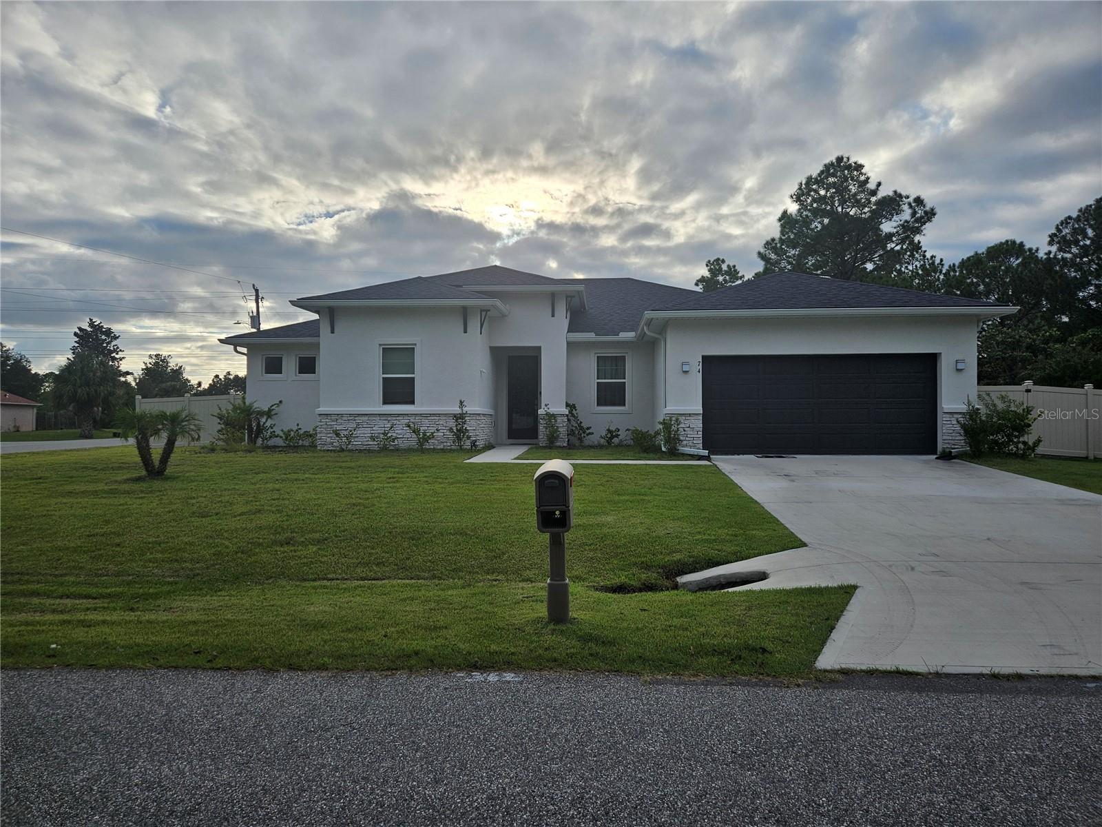 Single Family Residence in PALM COAST, FL - Daniel Dourado