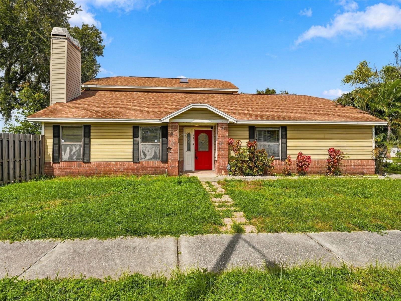 Single Family Residence in CLEARWATER, FL - Daniel Dourado