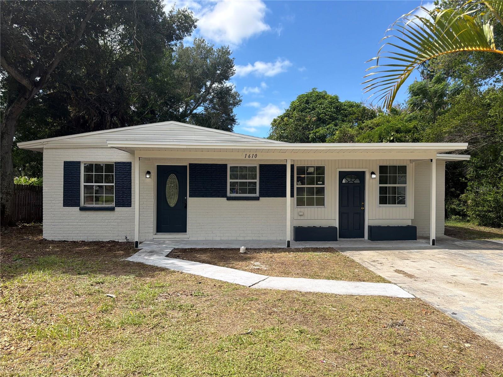 Single Family Residence in CLEARWATER, FL - Daniel Dourado