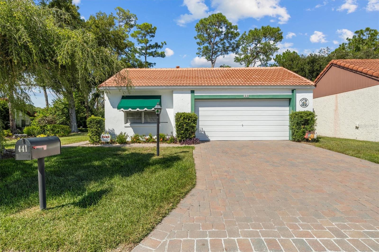 Single Family Residence in WINTER HAVEN, FL - Daniel Dourado