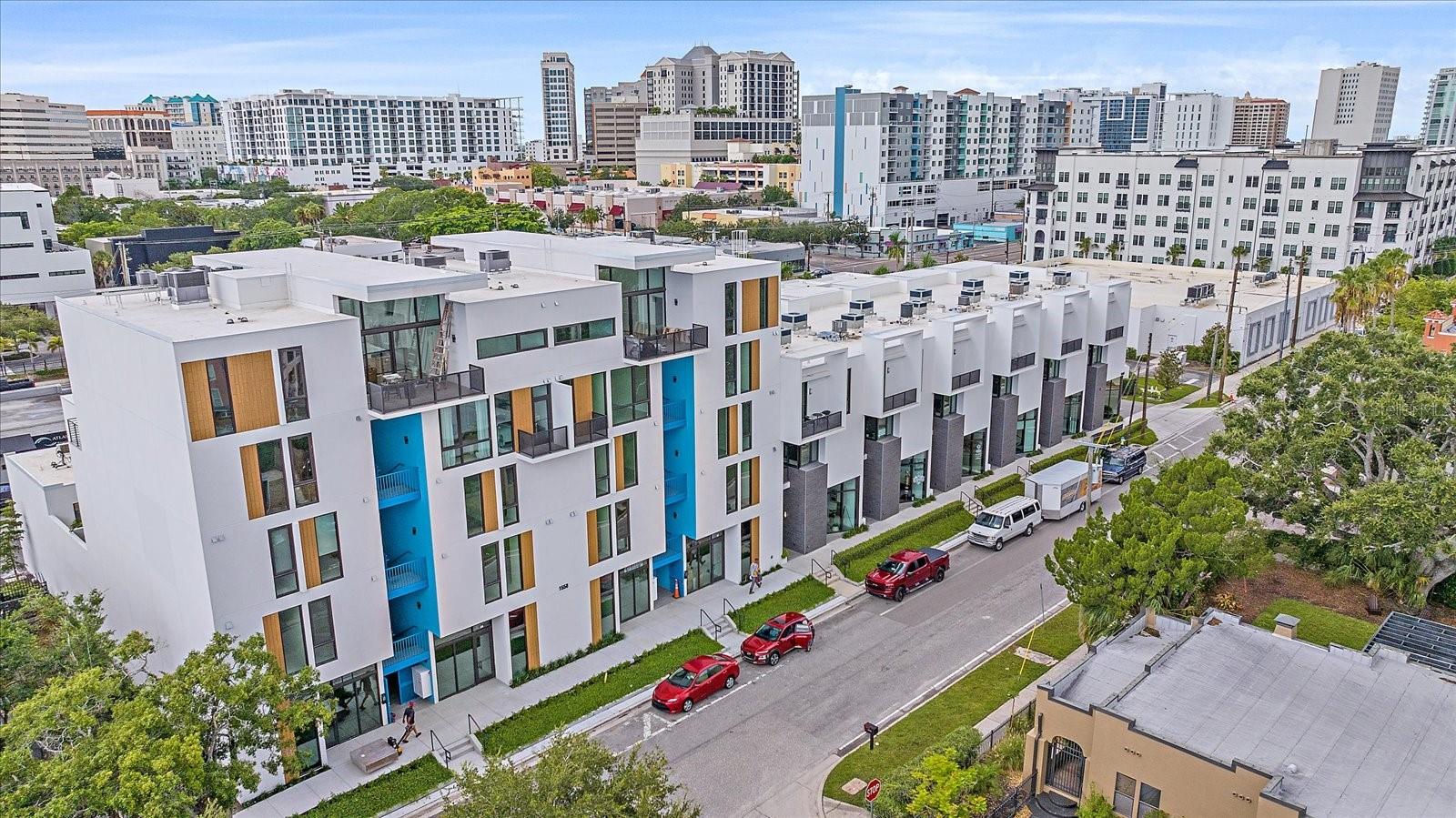 Condominium in SARASOTA, FL - Daniel Dourado