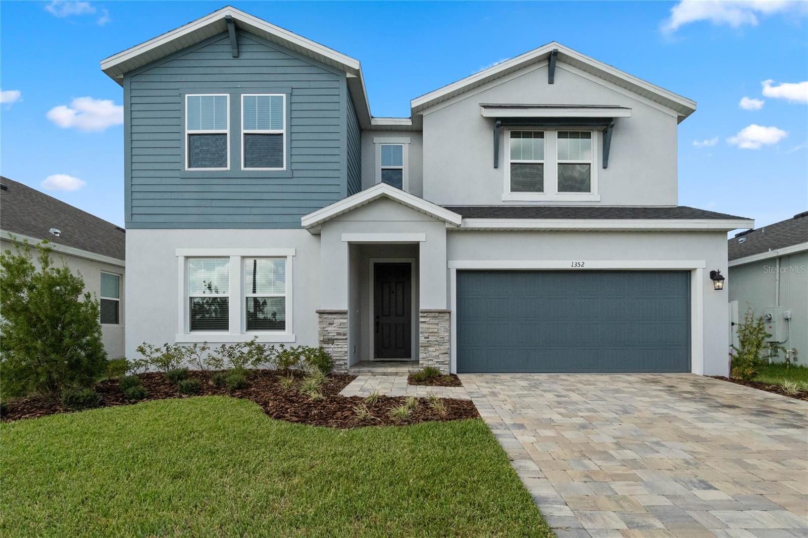 Single Family Residence in ST CLOUD, FL - Daniel Dourado