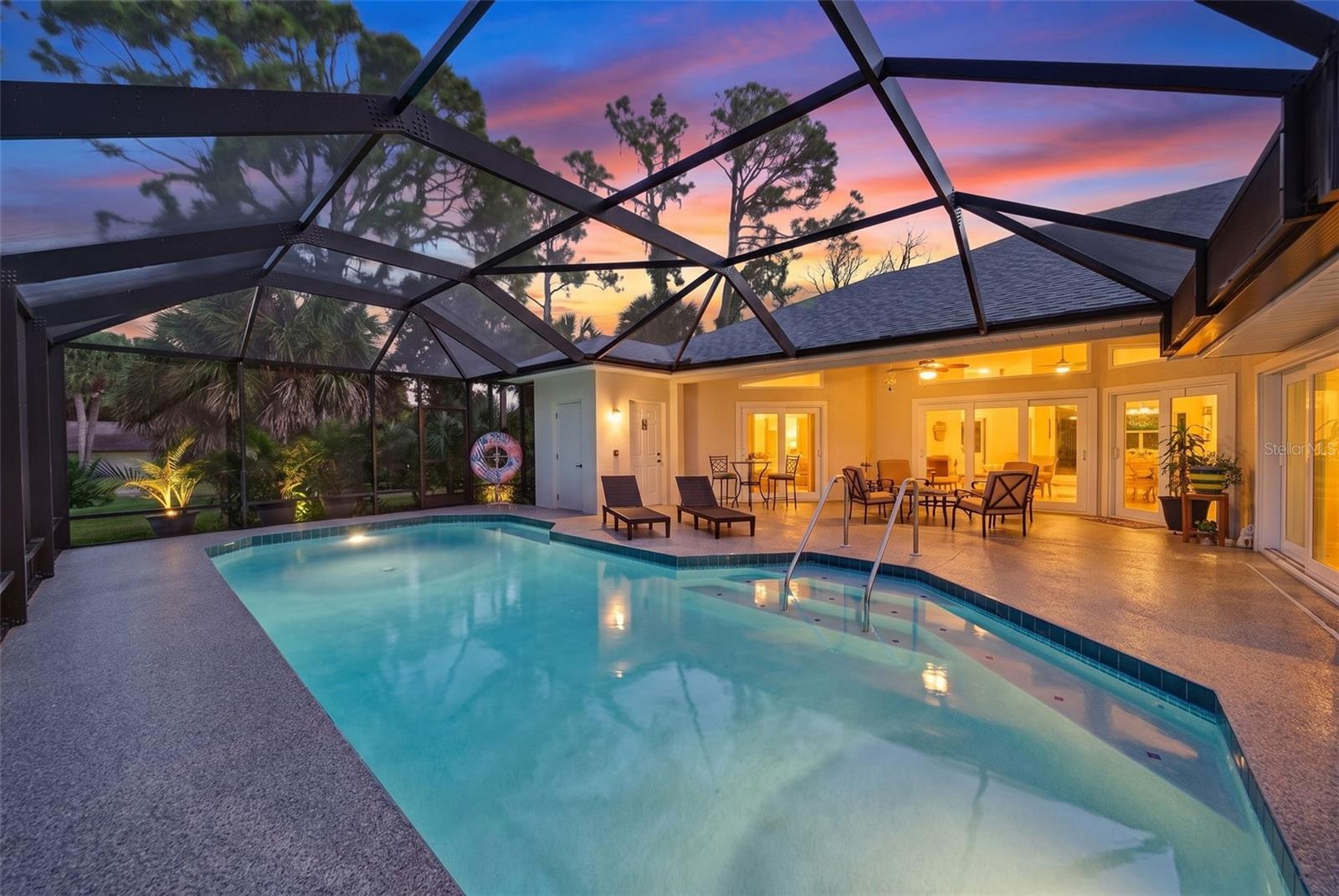 Single Family Residence em ENGLEWOOD, FL - Daniel Dourado