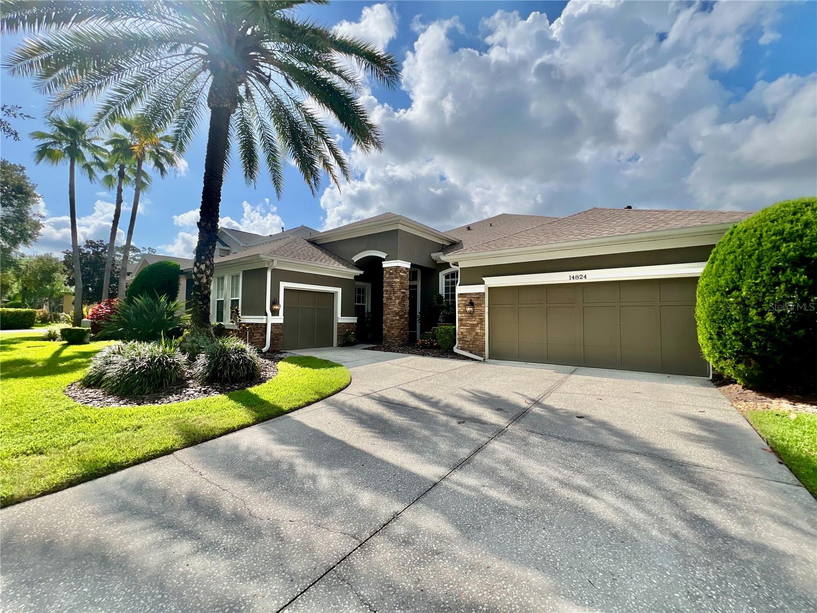 Single Family Residence in TAMPA, FL - Daniel Dourado