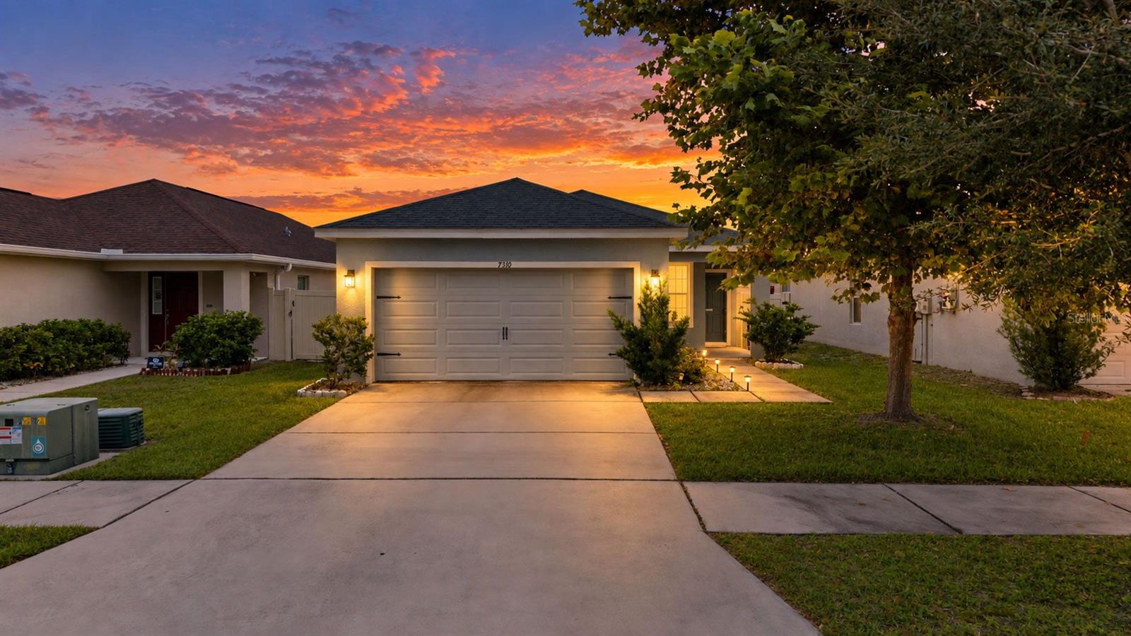 Single Family Residence in GIBSONTON, FL - Daniel Dourado