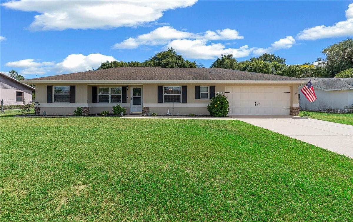 Single Family Residence em BELLEVIEW, FL - Daniel Dourado