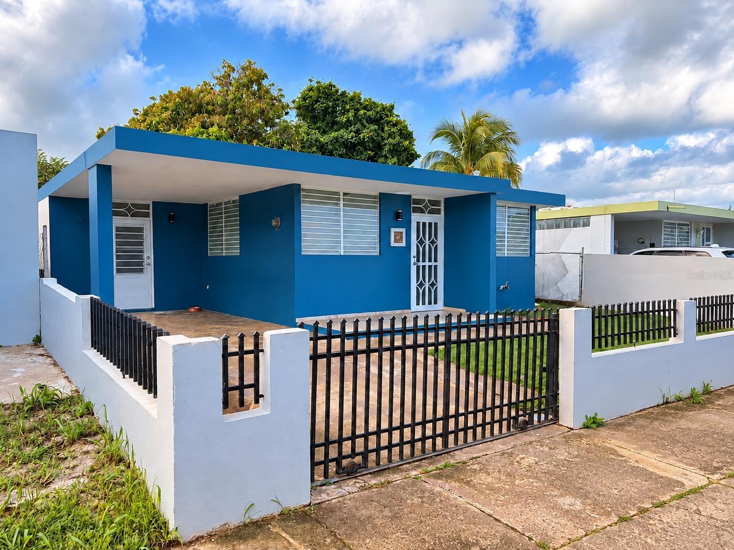 Single Family Residence in FAJARDO, PR - Daniel Dourado