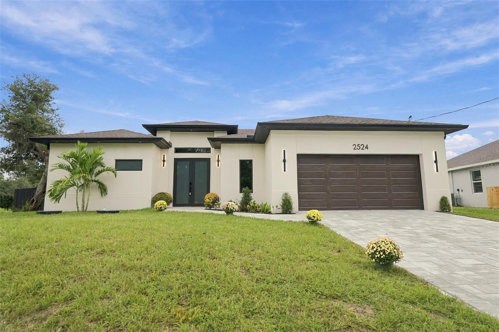 Single Family Residence in NORTH PORT, FL - Daniel Dourado