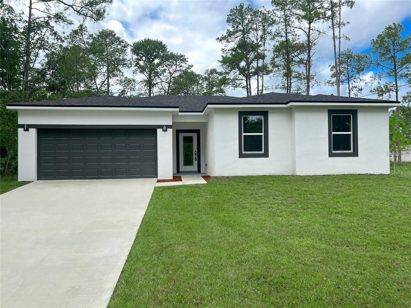 Single Family Residence in DELAND, FL - Daniel Dourado