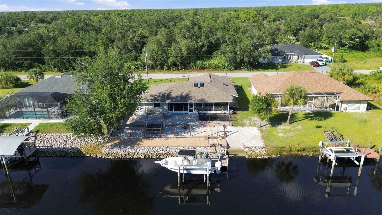Single Family Residence in PORT CHARLOTTE, FL - Daniel Dourado