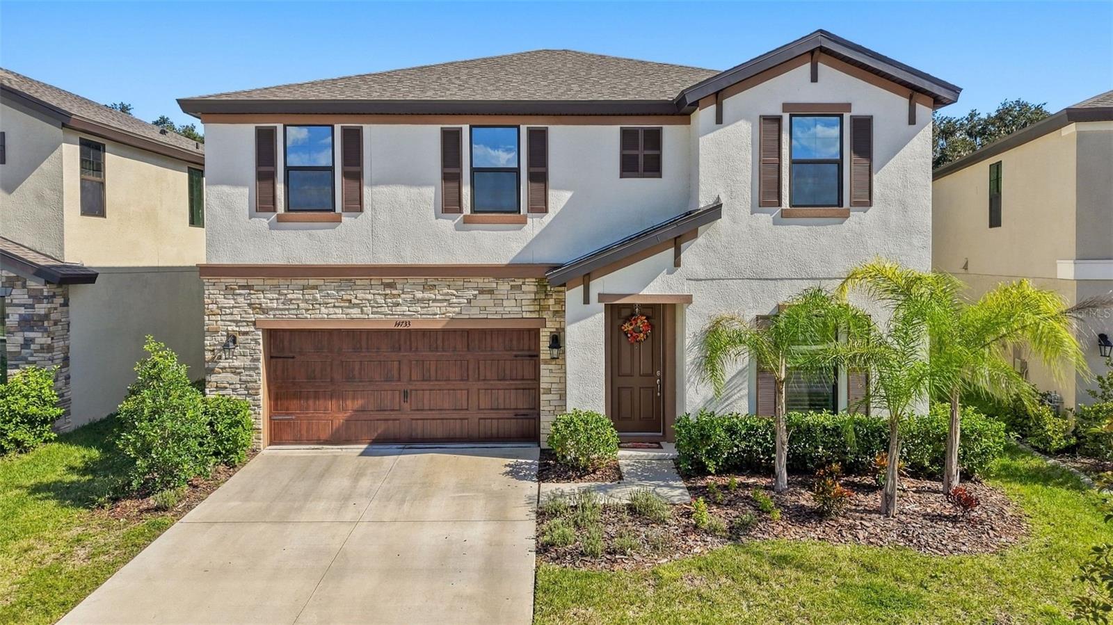 Single Family Residence in LITHIA, FL - Daniel Dourado