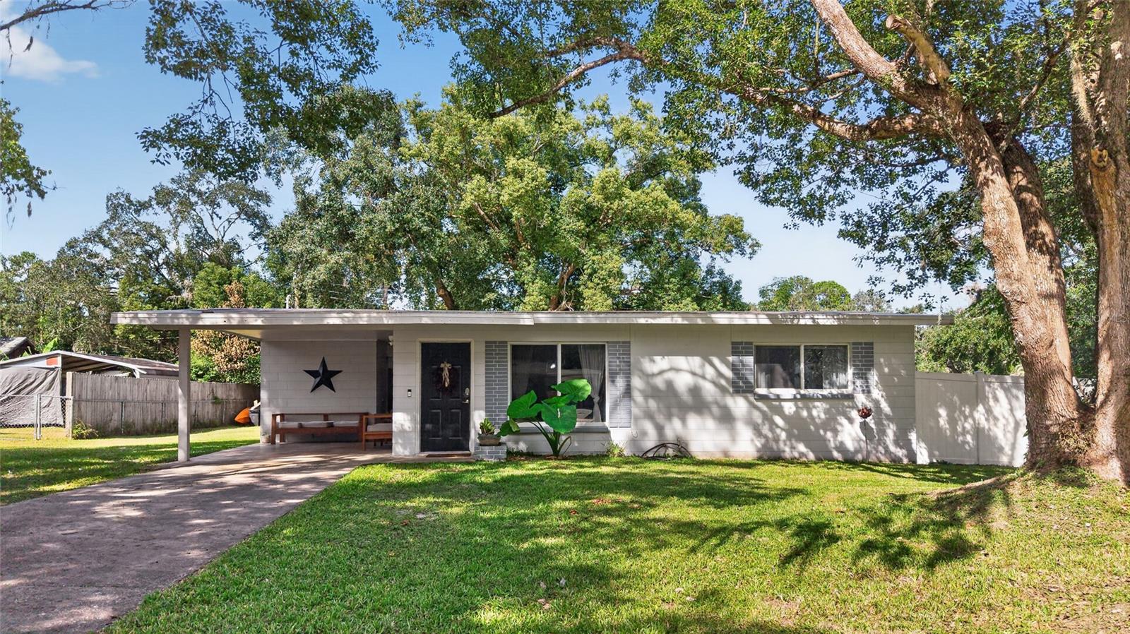 Single Family Residence em BROOKSVILLE, FL - Daniel Dourado