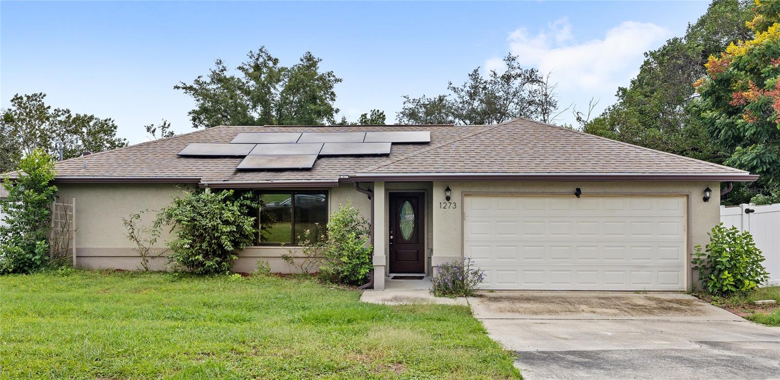 Single Family Residence in DELTONA, FL - Daniel Dourado