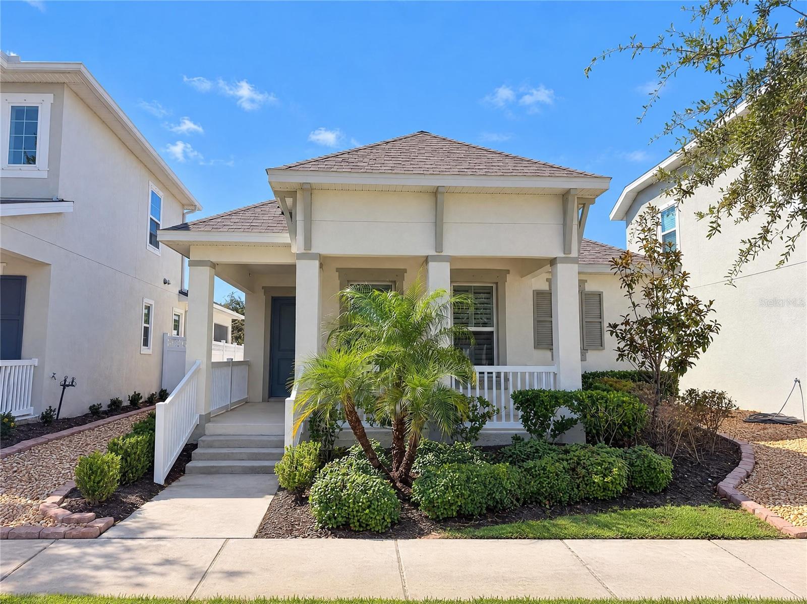 Single Family Residence em APOLLO BEACH, FL - Daniel Dourado