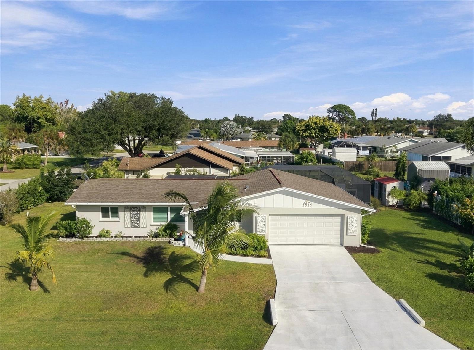 Single Family Residence in ENGLEWOOD, FL - Daniel Dourado