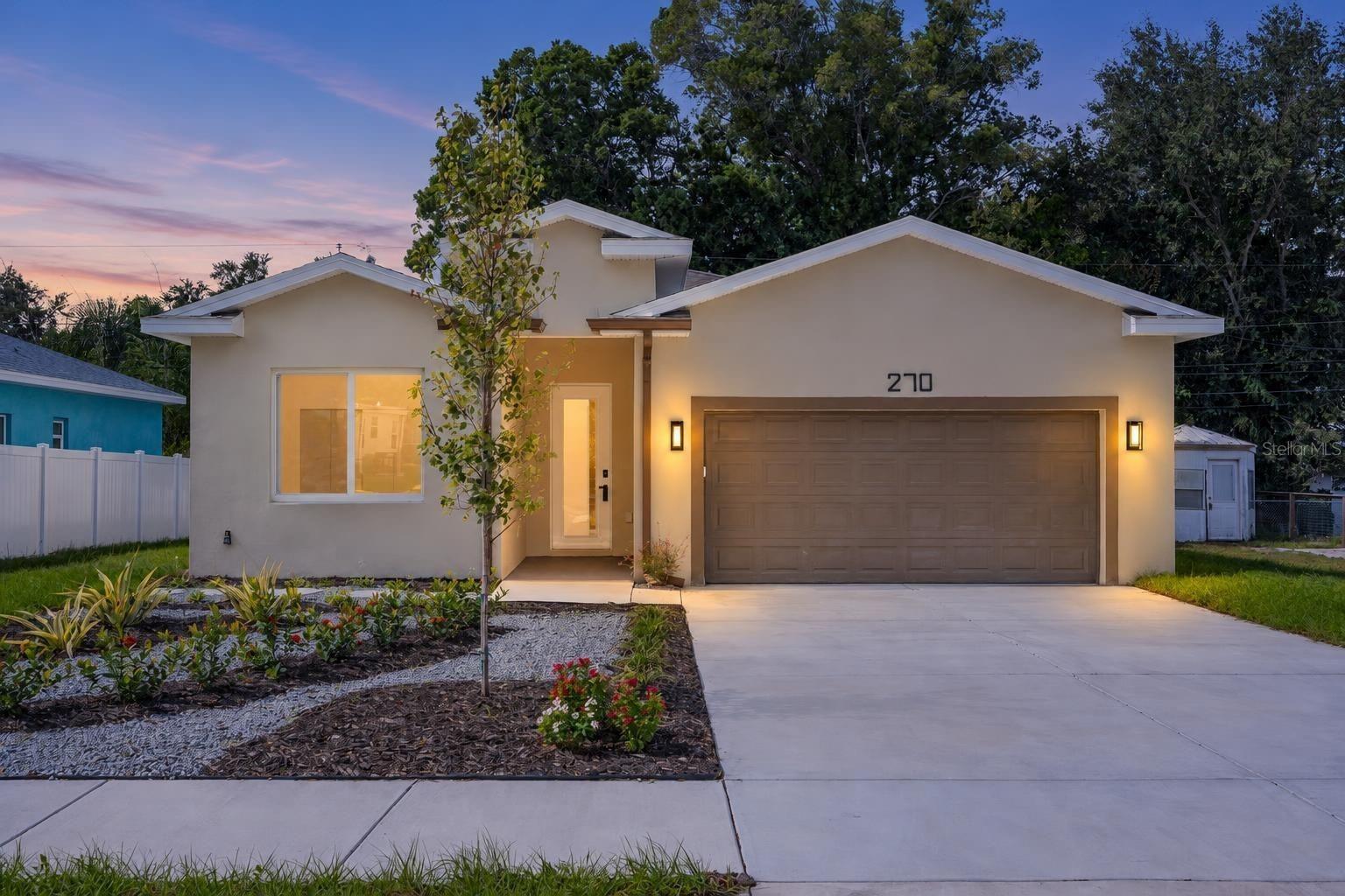 Single Family Residence em DUNEDIN, FL - Daniel Dourado