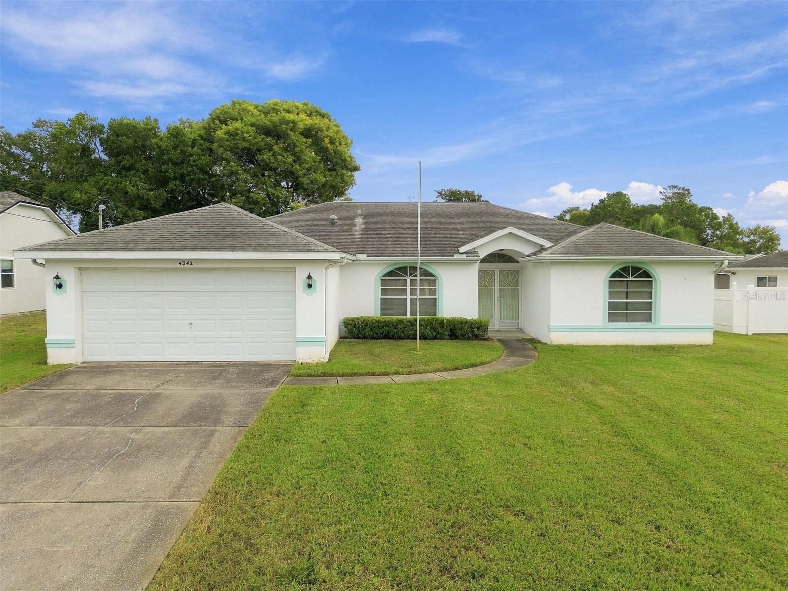 Single Family Residence em SPRING HILL, FL - Daniel Dourado