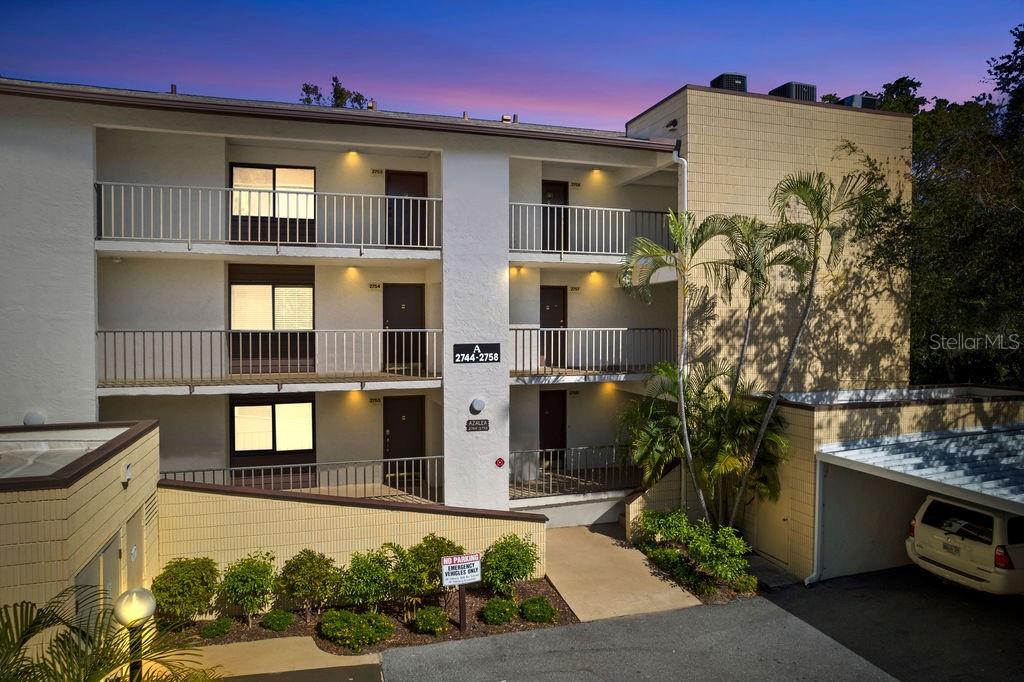 Condominium in SARASOTA, FL - Daniel Dourado