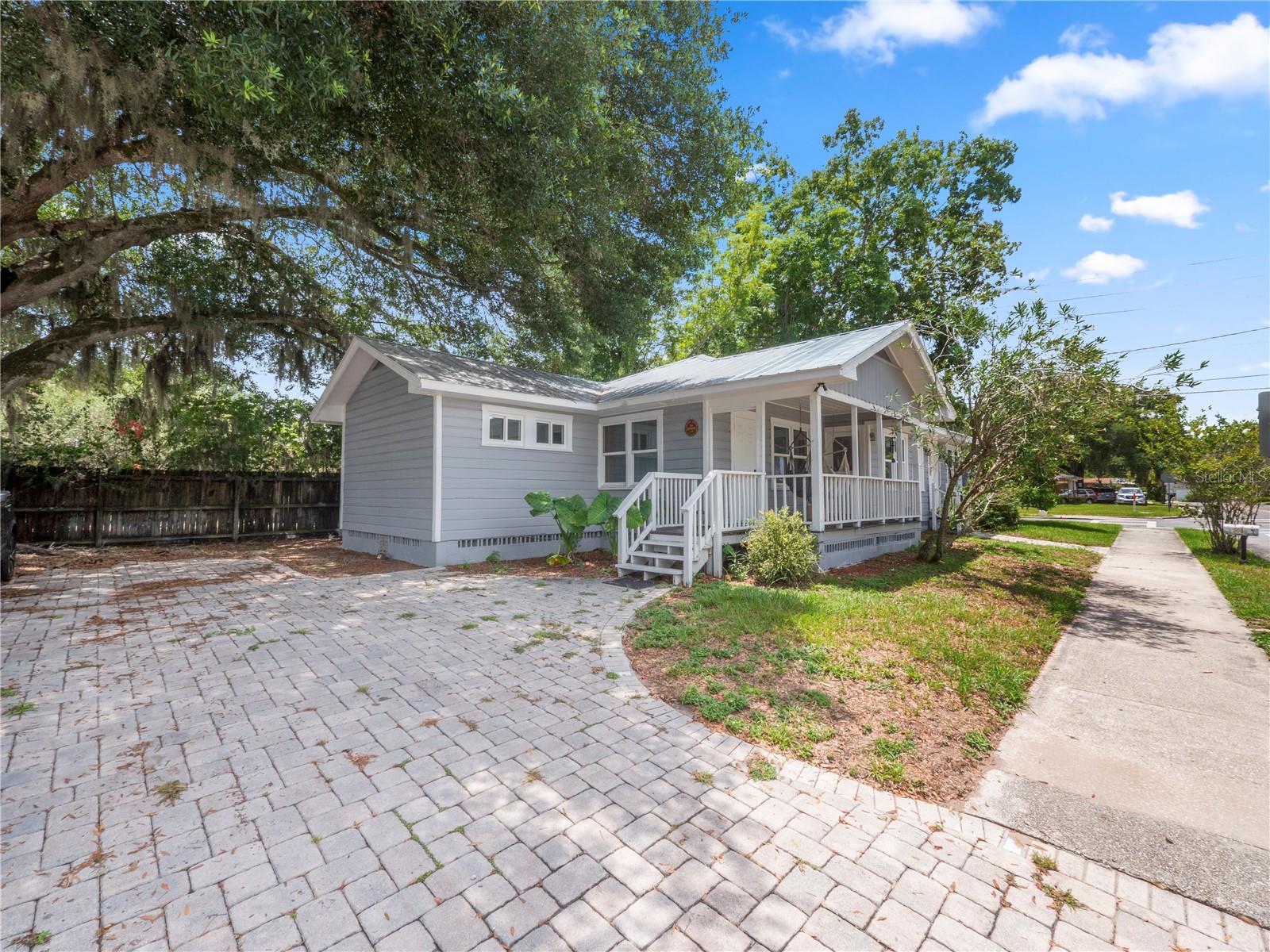Duplex in LAKELAND, FL - Daniel Dourado