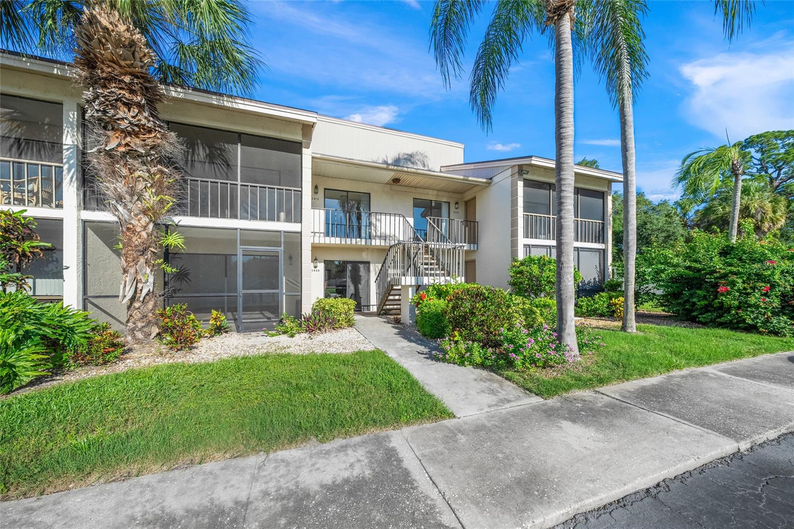 Condominium in SARASOTA, FL - Daniel Dourado