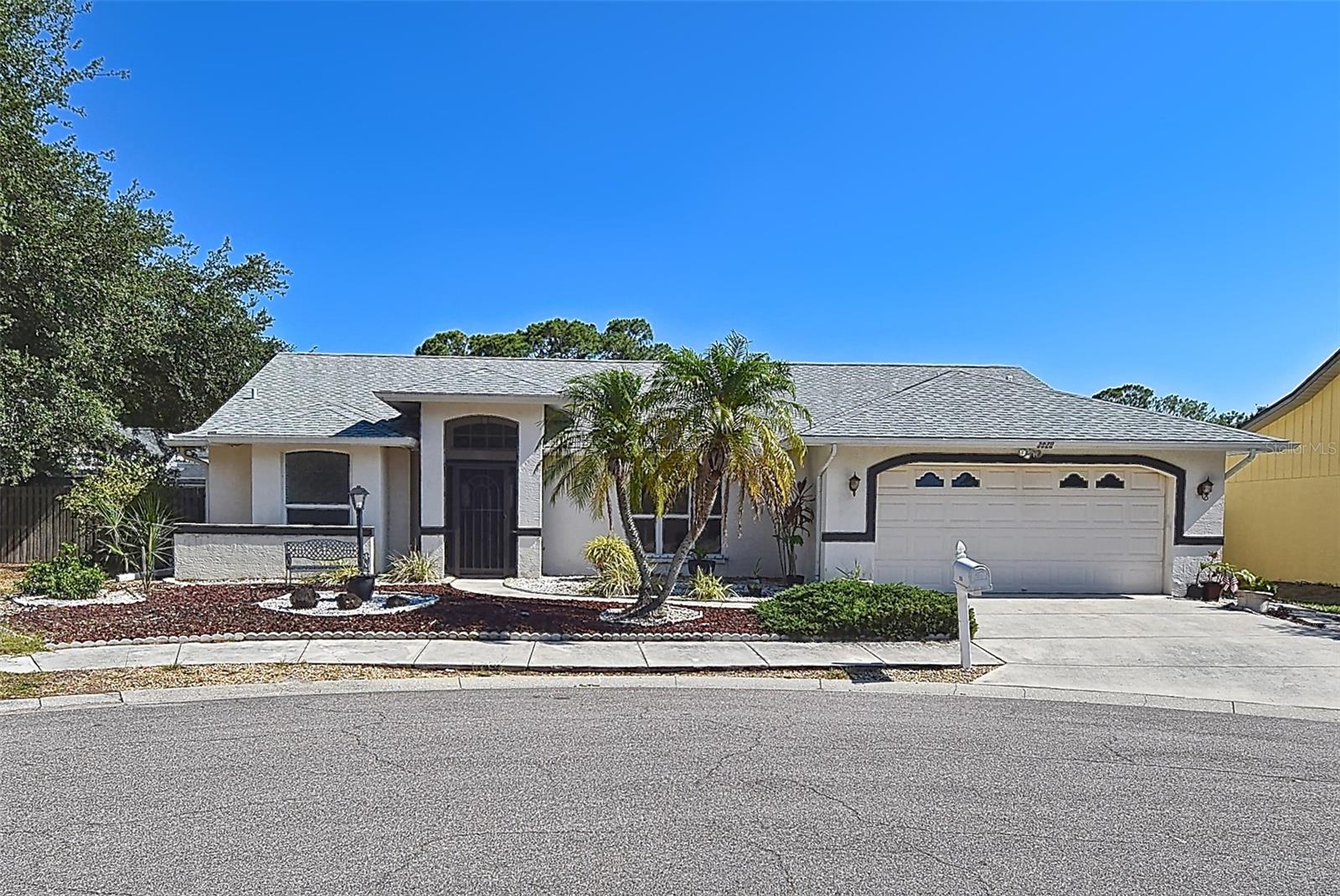 Single Family Residence in SARASOTA, FL - Daniel Dourado