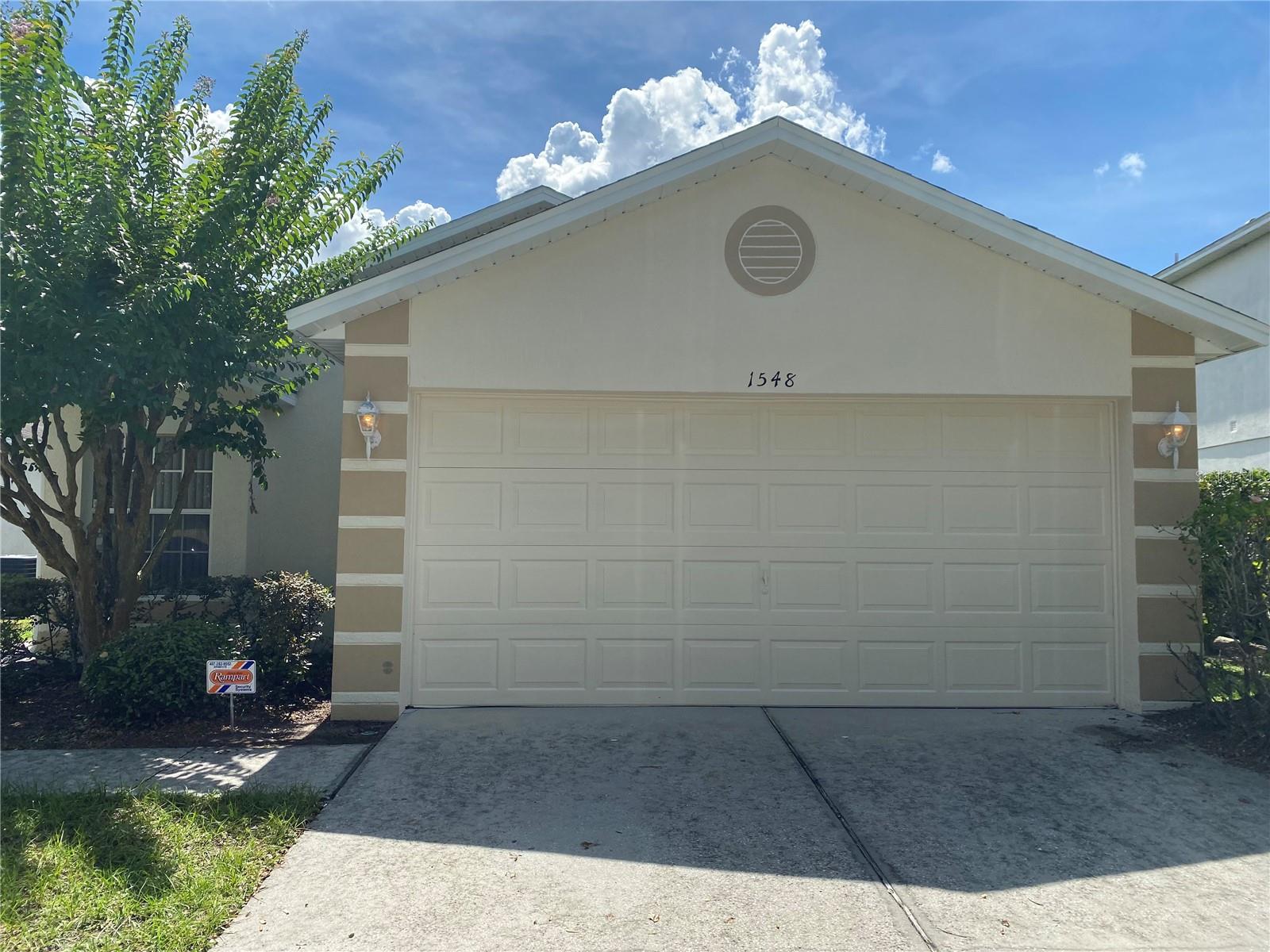 Single Family Residence em WINTER GARDEN, FL - Daniel Dourado