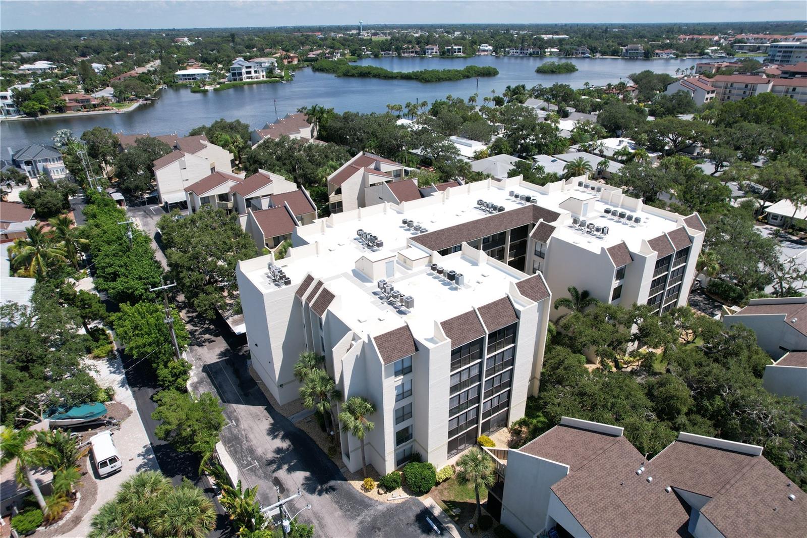 Condominium in SARASOTA, FL - Daniel Dourado
