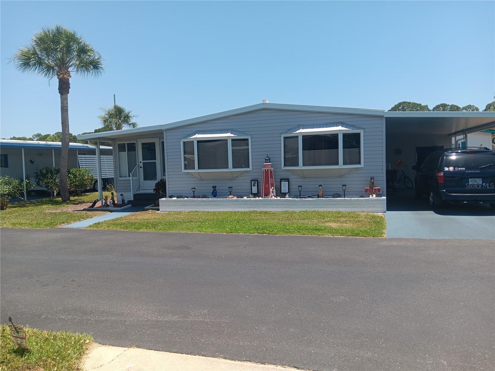 Mobile Home - Pre 1976 in SARASOTA, FL - Daniel Dourado