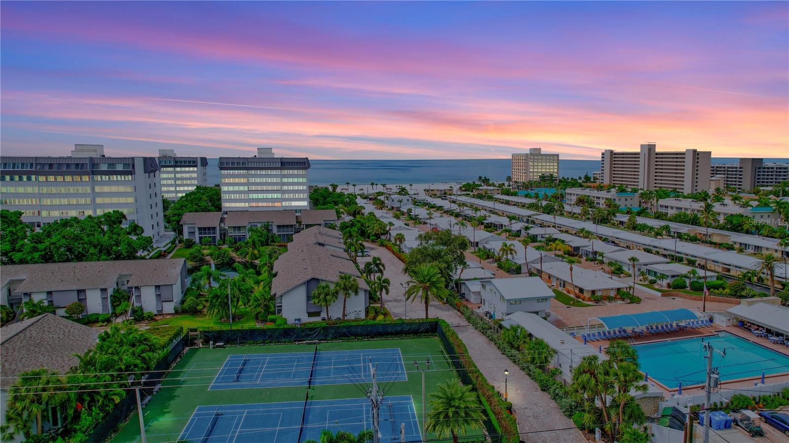 Condominium in SARASOTA, FL - Daniel Dourado