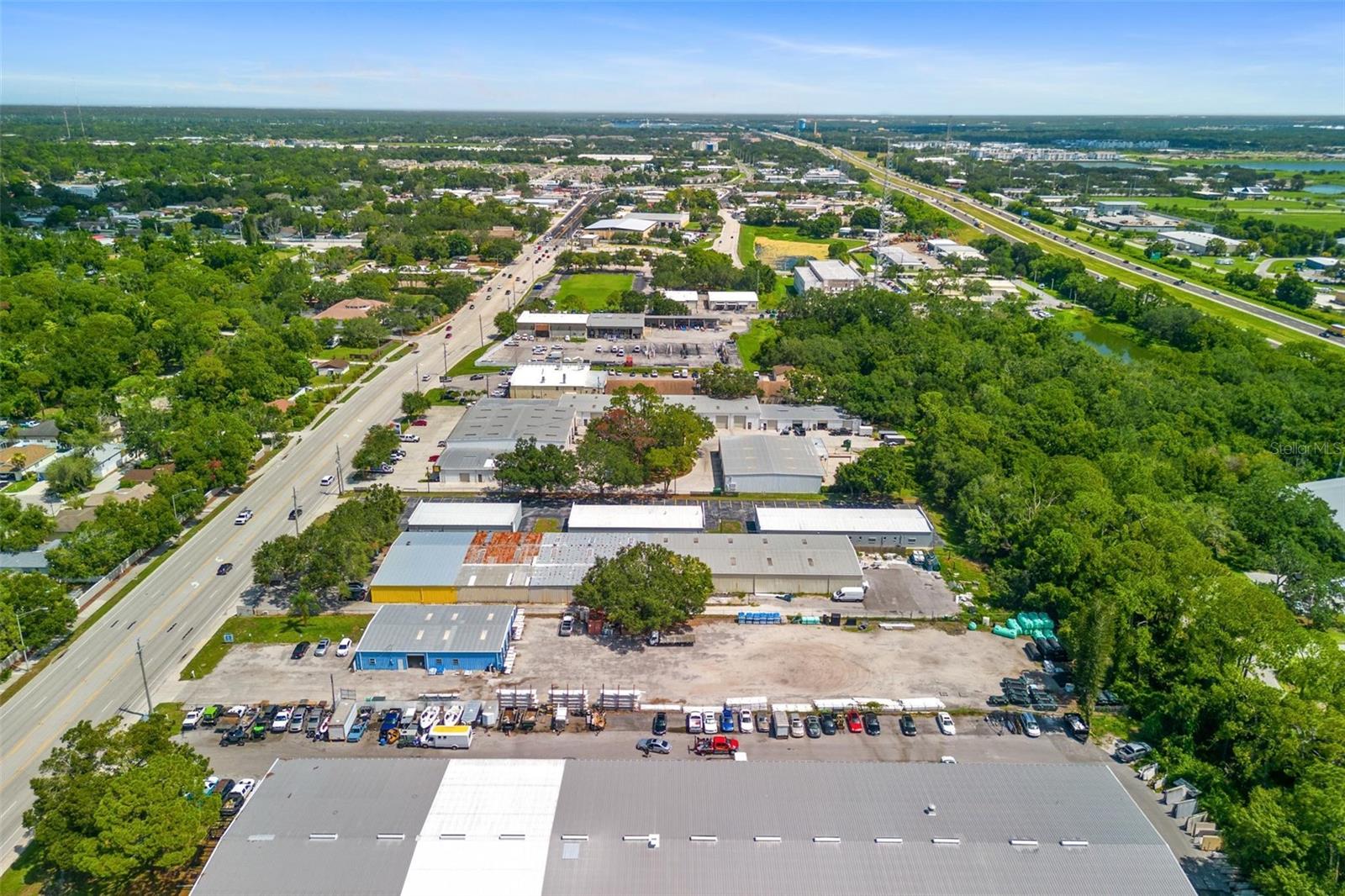 Warehouse in SARASOTA, FL - Daniel Dourado