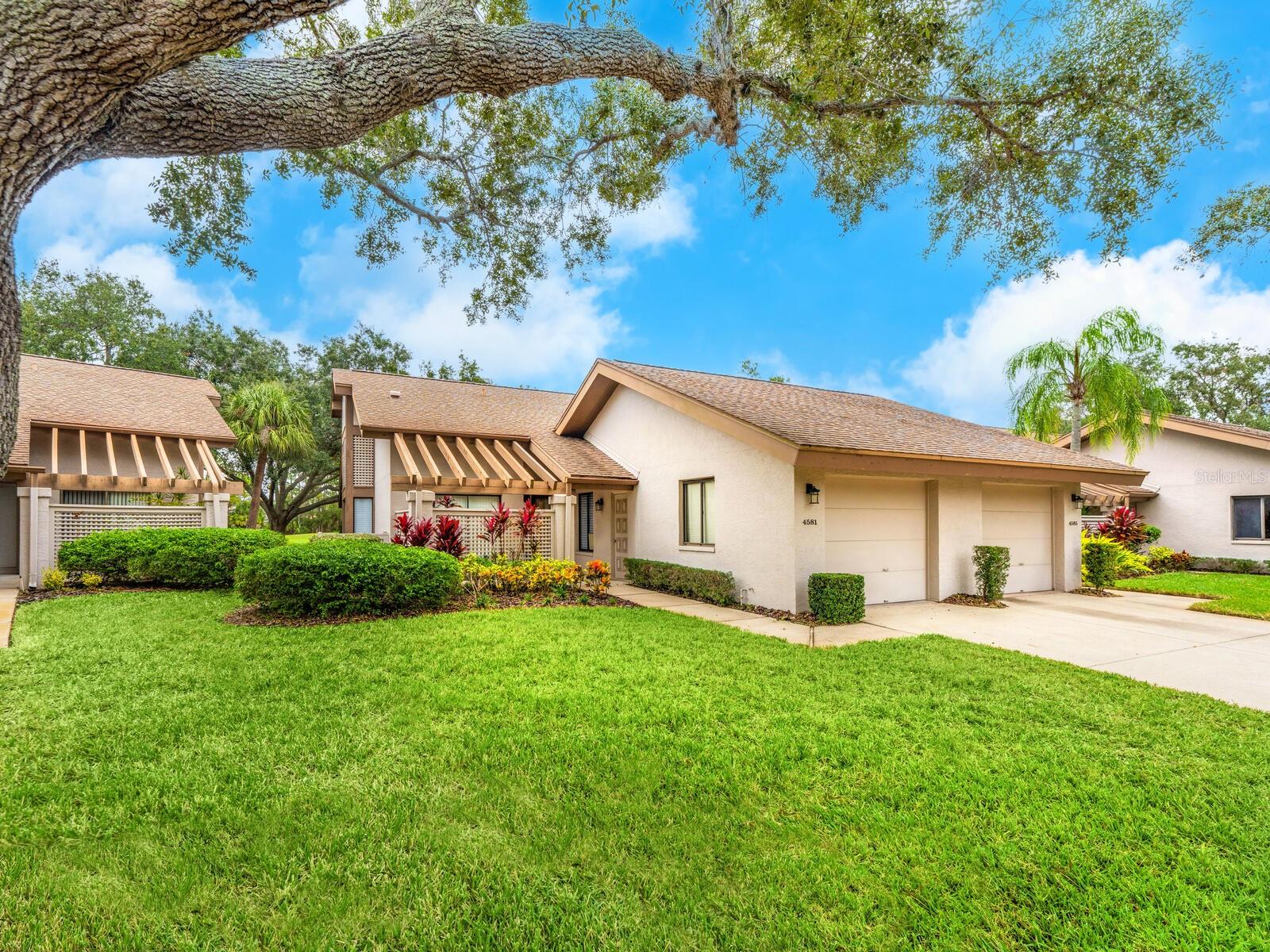 Villa in SARASOTA, FL - Daniel Dourado