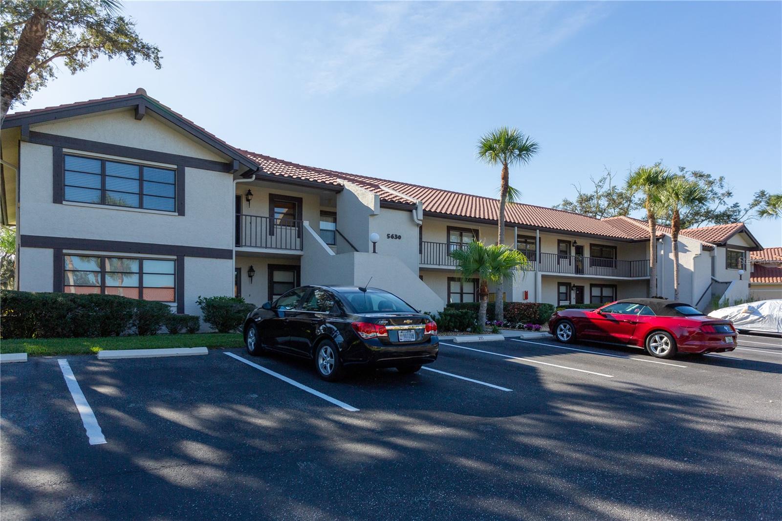 Condominium in SARASOTA, FL - Daniel Dourado