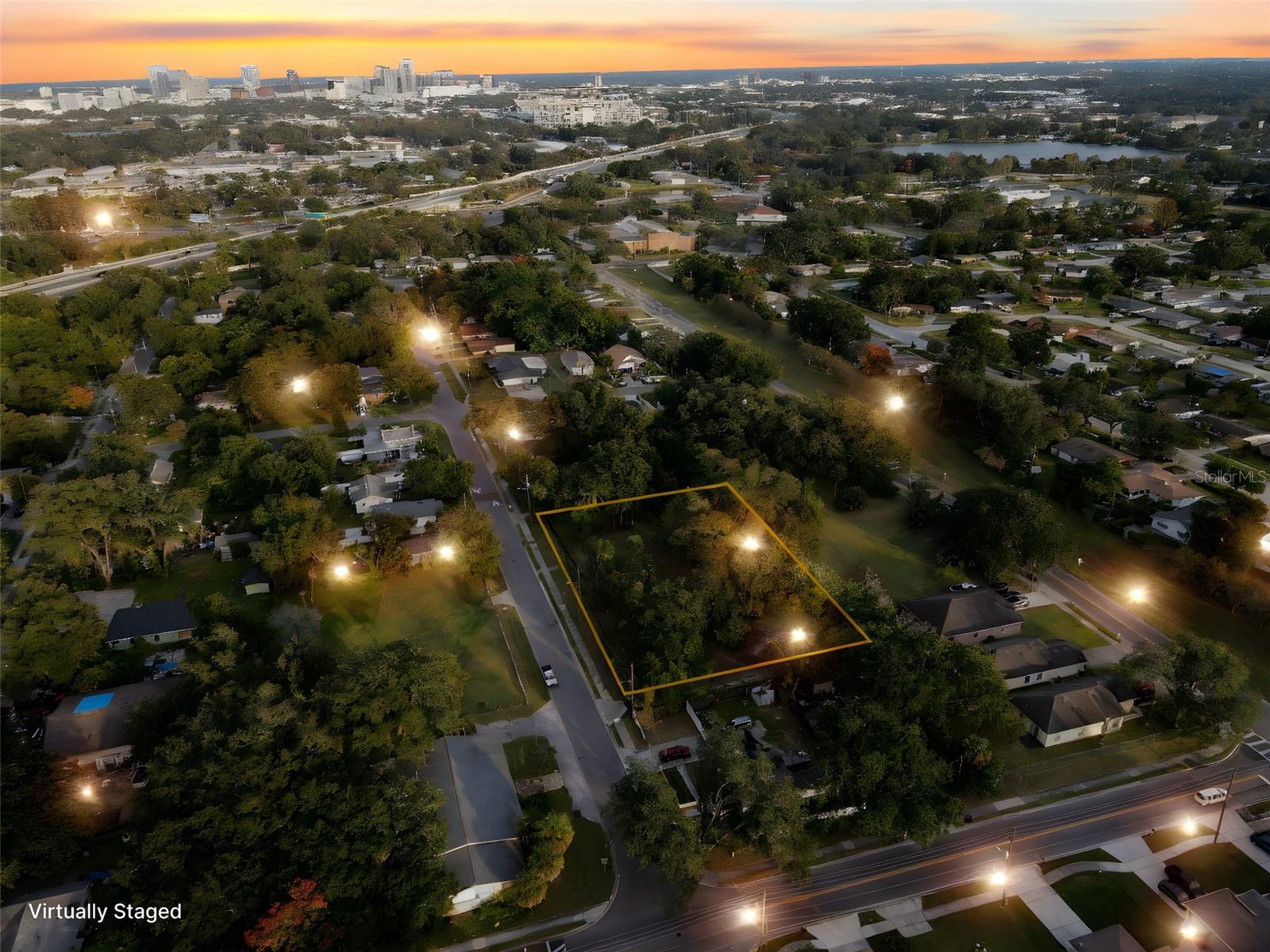  em ORLANDO, FL - Daniel Dourado