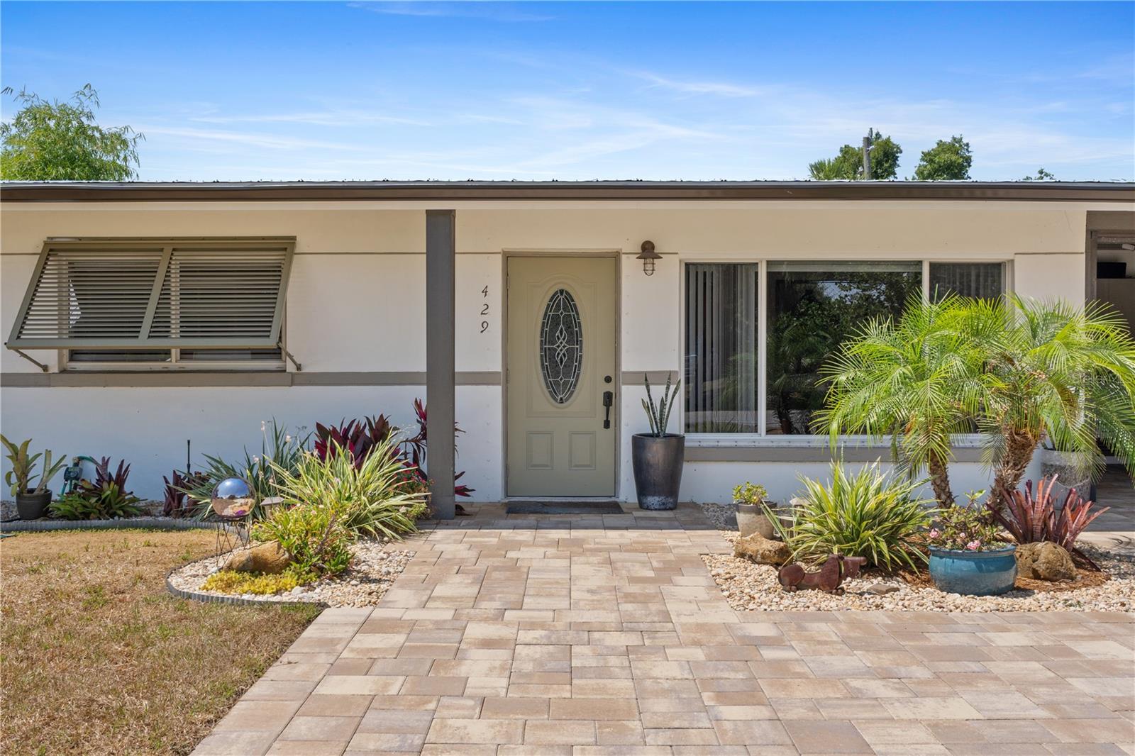 Single Family Residence in PUNTA GORDA, FL - Daniel Dourado