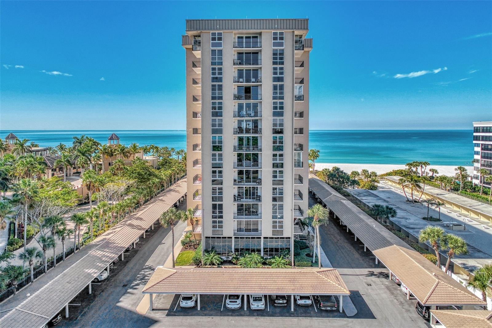 Condominium in SARASOTA, FL - Daniel Dourado