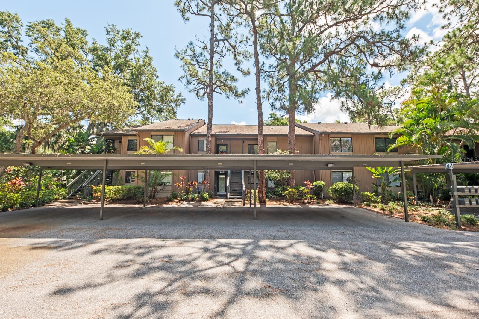 Condominium in SARASOTA, FL - Daniel Dourado