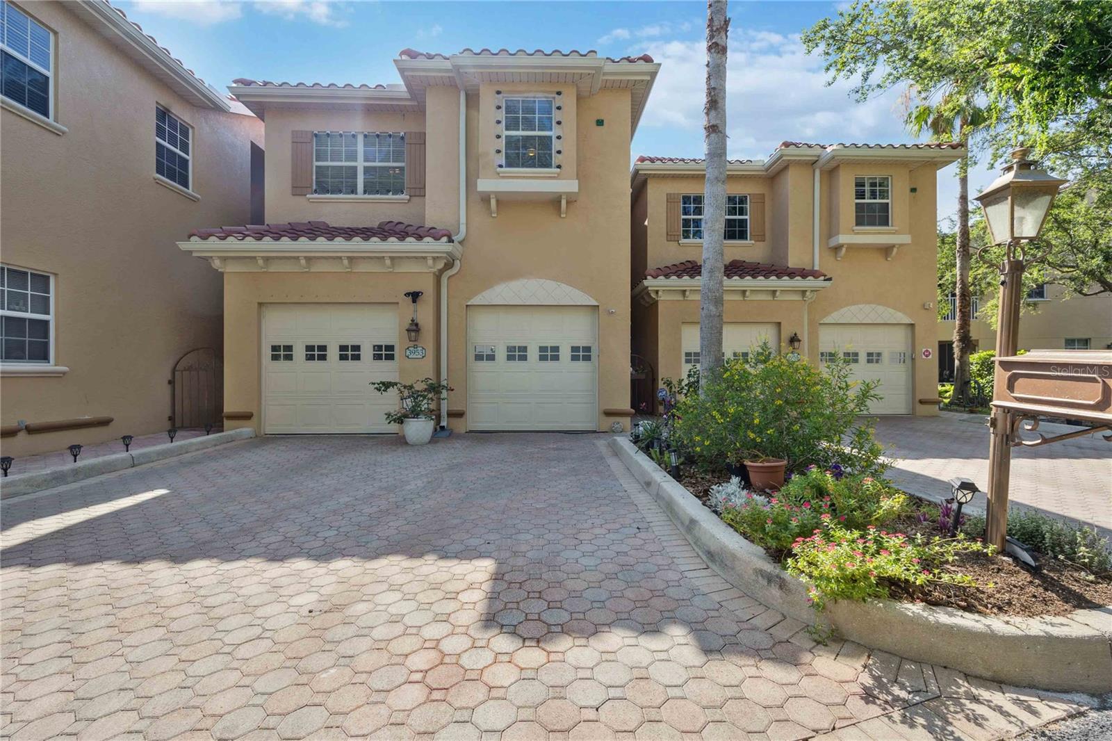 Townhouse in SARASOTA, FL - Daniel Dourado
